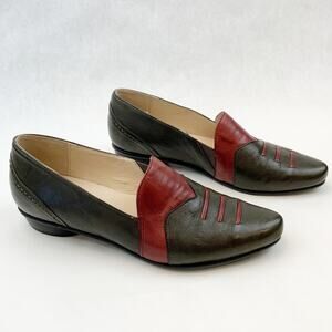 Sundance Mentha two toned olive and burgundy pointed toe dress flats size 37.5